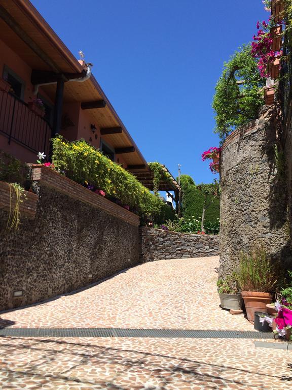 Etma Bed & Breakfast SantʼAlfio Eksteriør bilde