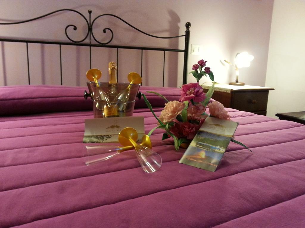 Etma Bed & Breakfast SantʼAlfio Eksteriør bilde