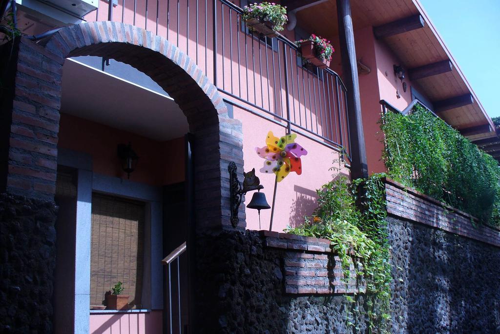 Etma Bed & Breakfast SantʼAlfio Eksteriør bilde