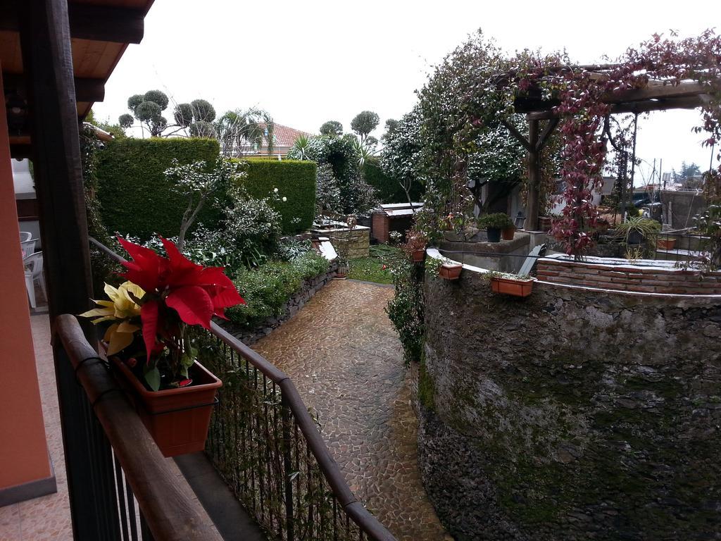 Etma Bed & Breakfast SantʼAlfio Eksteriør bilde